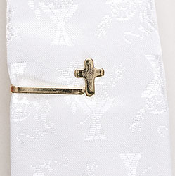 Tie Bar with Cross 17931